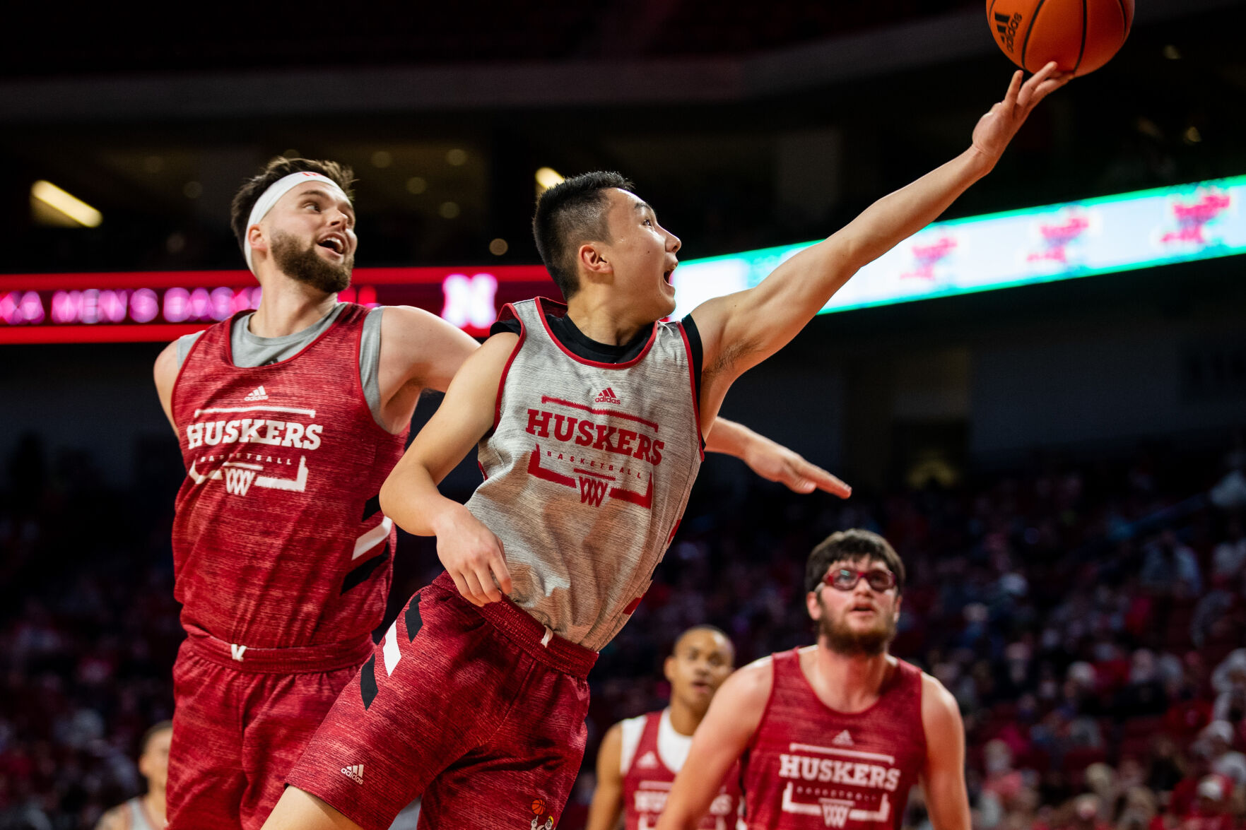 100221-owh-spo-nuhoops-ar02.JPG